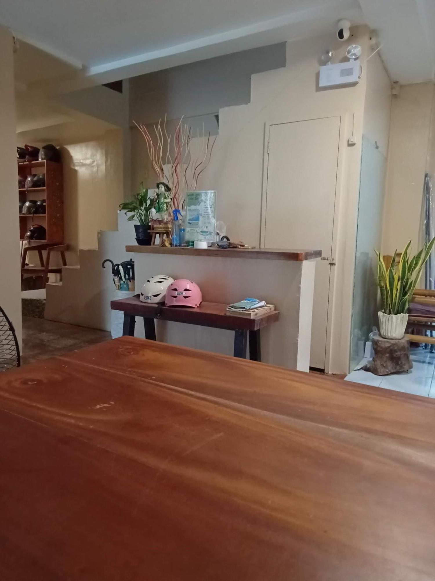 מואלבואל Laguno Hostel And Guest House מראה חיצוני תמונה