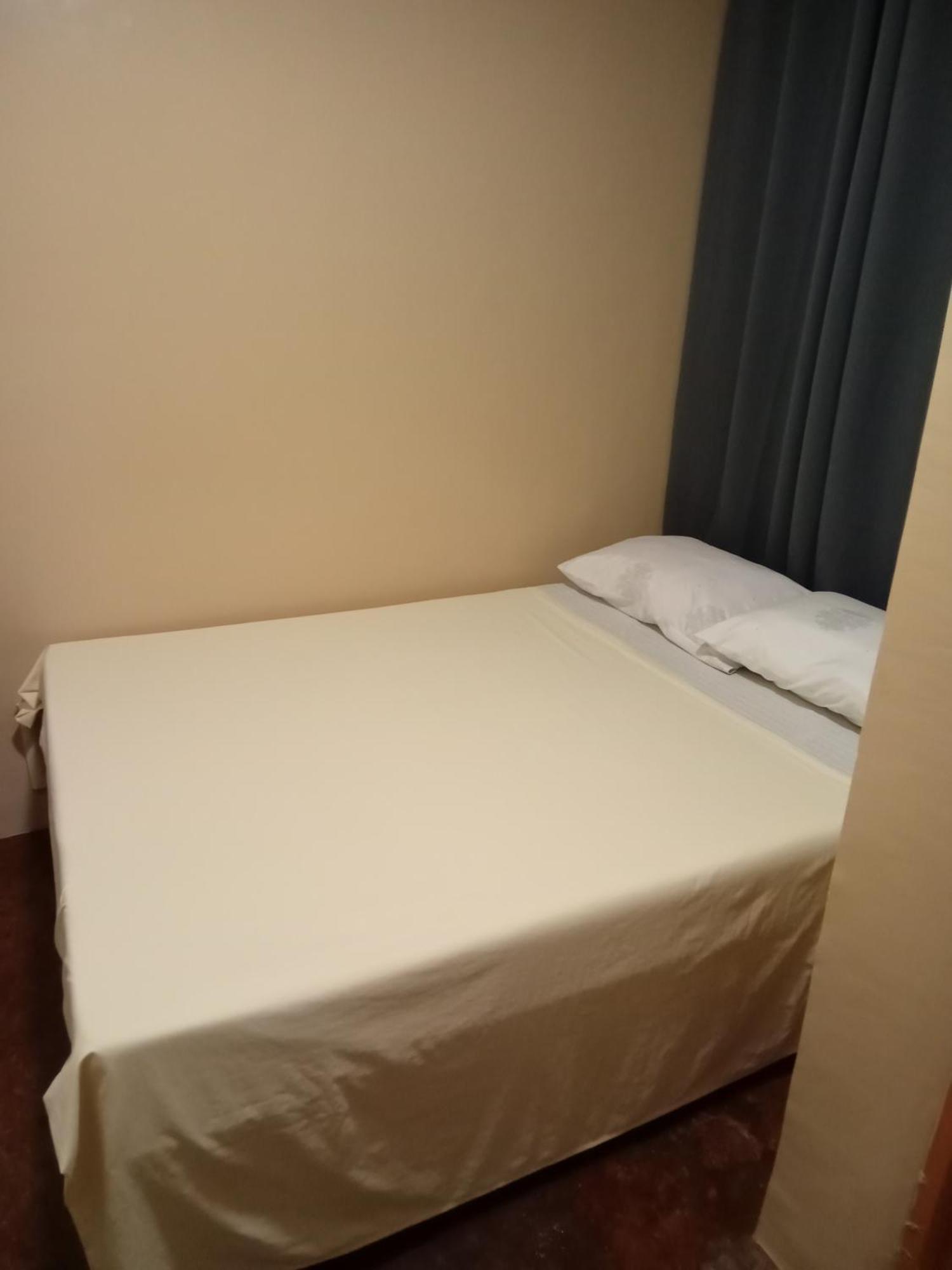 מואלבואל Laguno Hostel And Guest House מראה חיצוני תמונה
