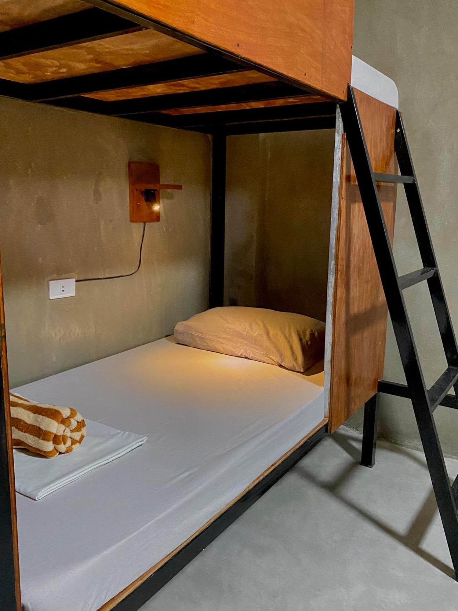 מואלבואל Laguno Hostel And Guest House מראה חיצוני תמונה