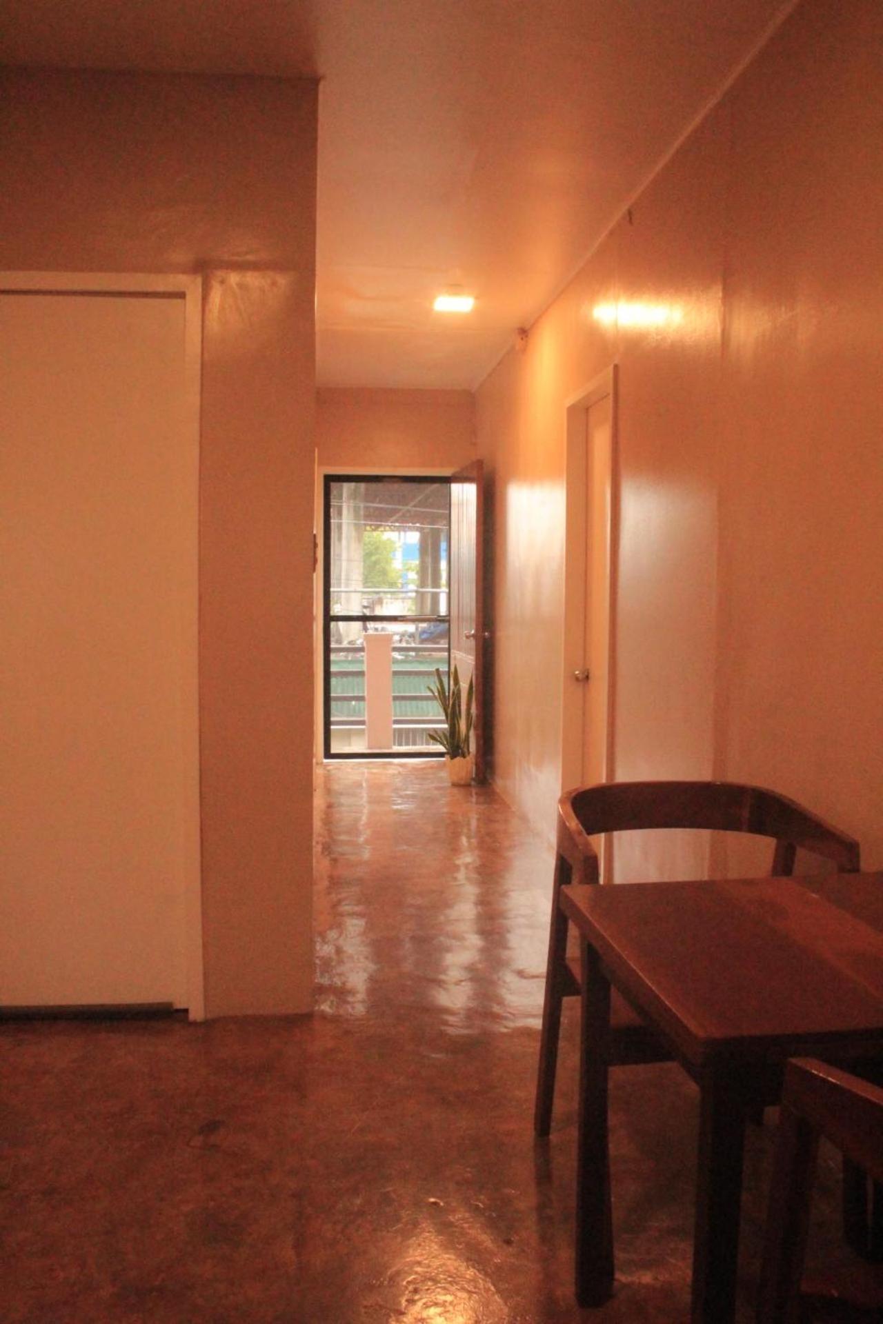 מואלבואל Laguno Hostel And Guest House מראה חיצוני תמונה